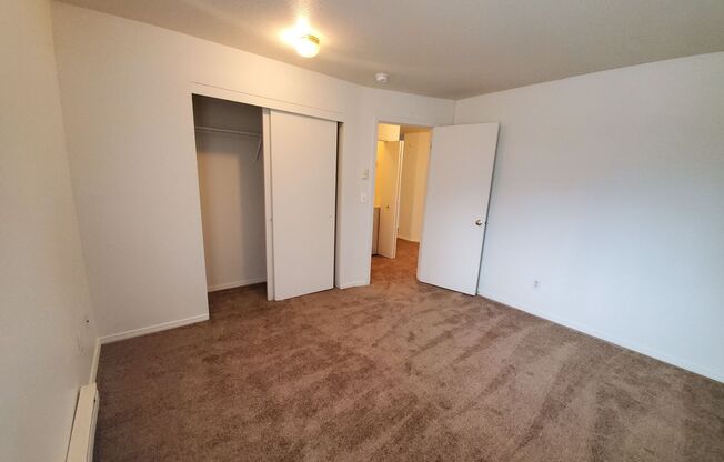 2 beds, 2 baths, 1,000 sqft, $1,425, Unit B23