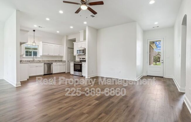 7744 CEDAR TRL DR