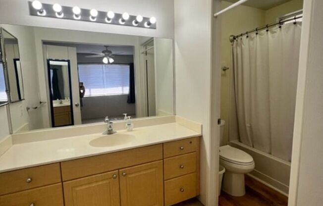 3 beds, 2.5 baths, $3,450, Unit #116