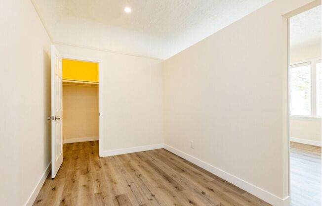 1 bed, 1 bath, 550 sqft, $1,550, Unit 307