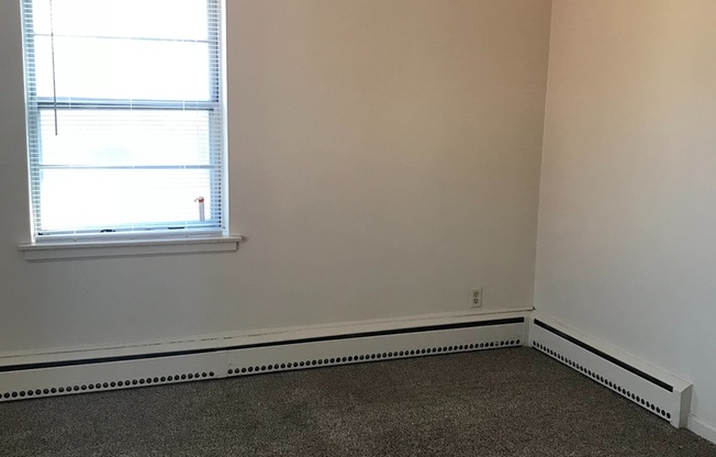1 bed, 1 bath, 625 sqft, $685, Unit 1300-1214