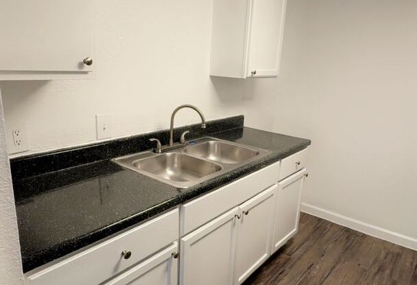 2 beds, 1 bath, 953 sqft, $1,399, Unit 506