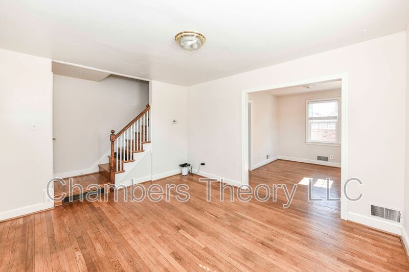 2051 N BRANDYWINE ST