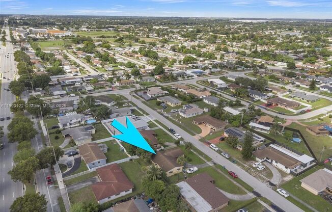 2860 NW 184TH ST MIAMI GARDENS, FL 33056