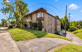 ONE MONTH FREE RENT: Two Bedroom Condo in Madison Manor Apartments – Historic Downtown Clarksville!