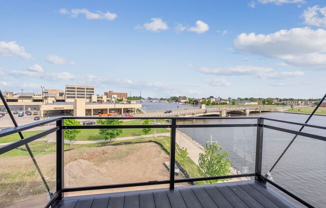 2 beds, 2 baths, 966 sqft, $2,450, Unit 321