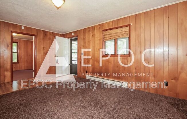 1304 E 1 ST