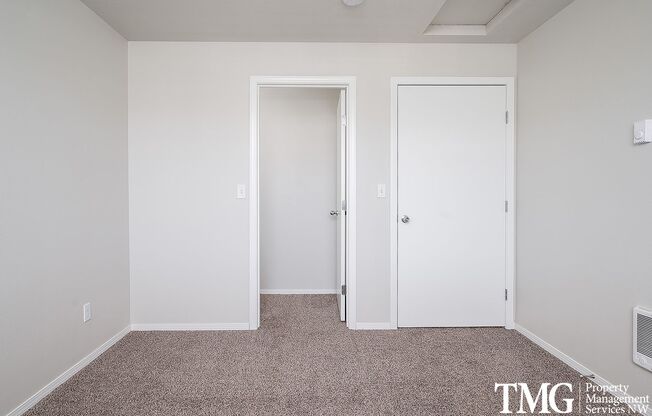 2 beds, 1 bath, 901 sqft, $1,649, Unit 51
