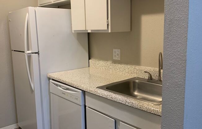 1 bed, 1 bath, 841 sqft, $875, Unit 1618