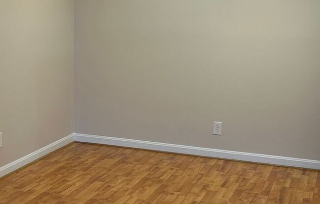2 beds, 1 bath, 930 sqft, $1,100, Unit 4508-104