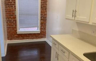 Studio, 1 bath, 400 sqft, $1,395, Unit 205