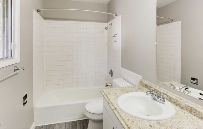 1 bed, 1 bath, 494 sqft, $1,199, Unit 17