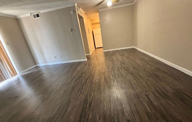 1 bed, 1 bath, 700 sqft, $1,250, Unit 2103