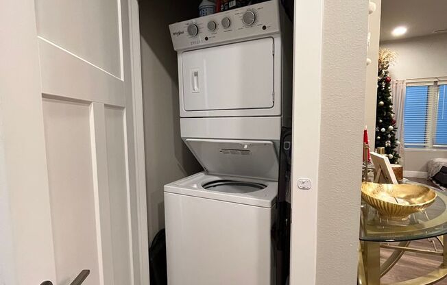 2 beds, 2 baths, 980 sqft, $1,450