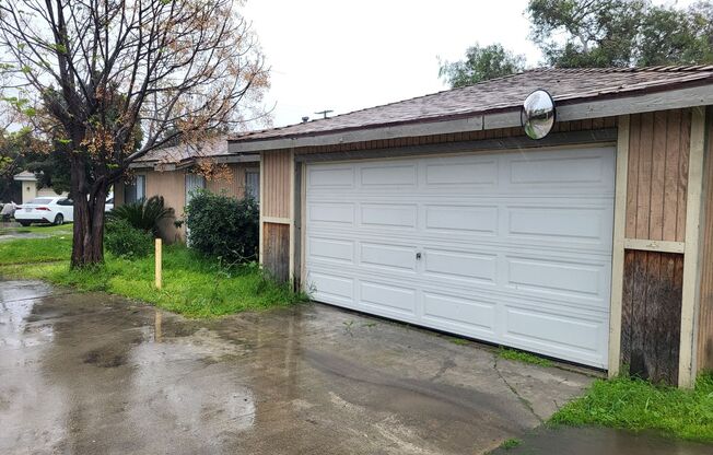 360-366 W. Duell Street