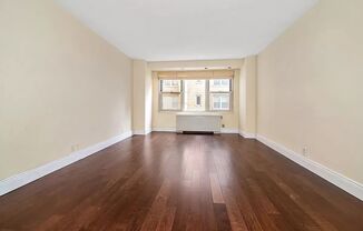 1 bed, 1.5 baths, $2,000, Unit APARTMENT 4N