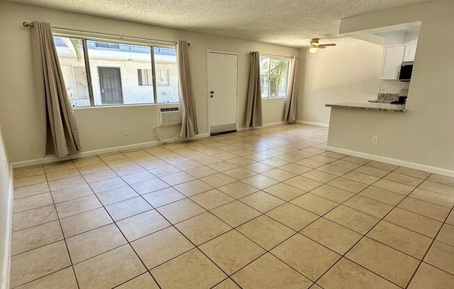 BEAUTIFUL 2 BD/1 BATH UNIT FOR RENT!