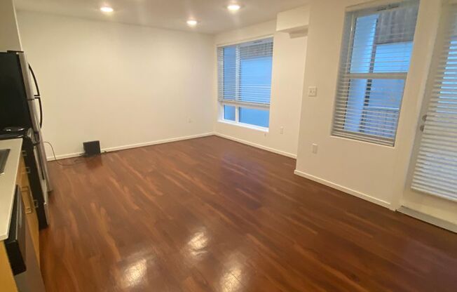 1 bed, 1 bath, 520 sqft, $1,795, Unit 5501-A