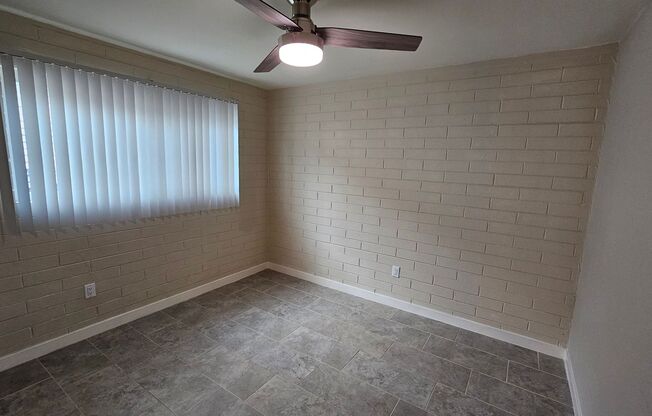 2 beds, 1 bath, $1,199, Unit Speed6924-12