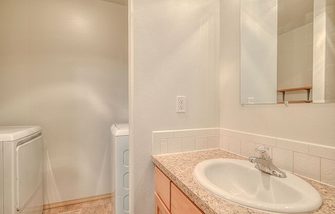 2 beds, 1.5 baths, 1,000 sqft, $1,799, Unit 347-098