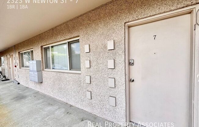 2323 W Newton Street