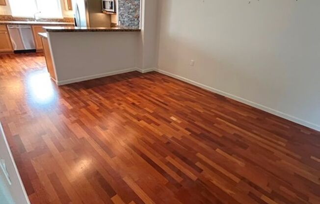 10308 SW Hollyridge Lane ~ Beautiful West Slope Tri-Level Condo