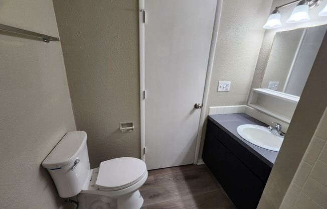 Studio, 1 bath, 550 sqft, $595, Unit Unit 15