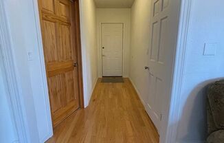 2 beds, 1 bath, $1,000, Unit 1234 (lower)