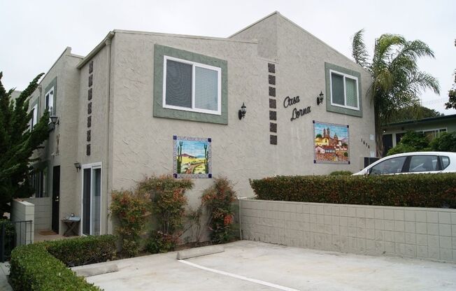 Gorgeous 1b/1ba in the Heart of Pacific Beach with Parking!