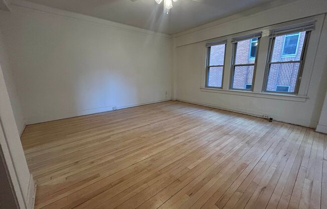 1 bed, 1 bath, $1,245, Unit 26