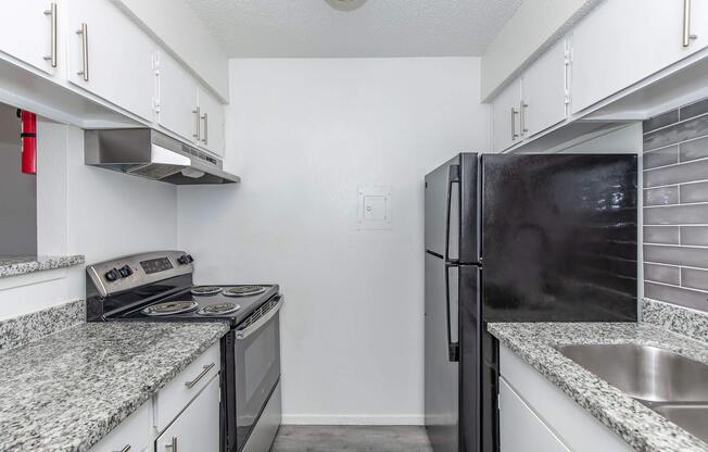 2 beds, 2 baths, 927 sqft, $1,085