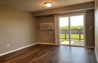 1 bed, 1 bath, 648 sqft, $1,195, Unit 205