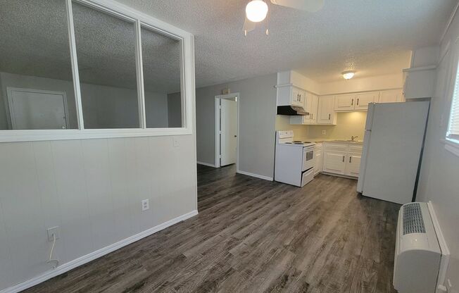 1 bed, 1 bath, 750 sqft, $695