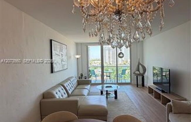 1 bed, 1.5 baths, $4,000, Unit # 1120