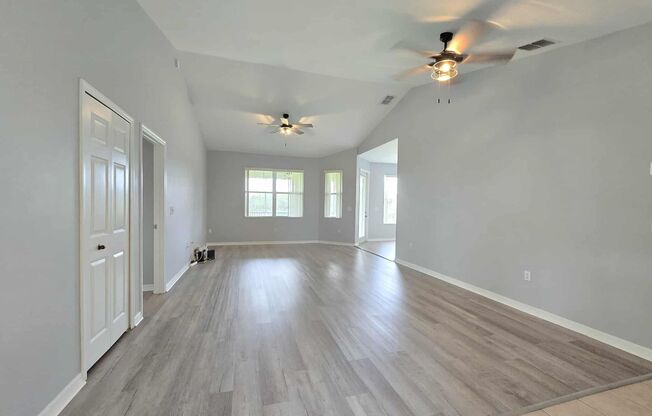 3 Bed/2 Bath Condo in Carillon Lakes for RENT