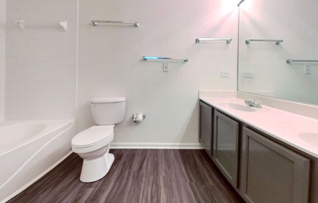 2 beds, 2 baths, 1,033 sqft, $1,709, Unit 17-17101