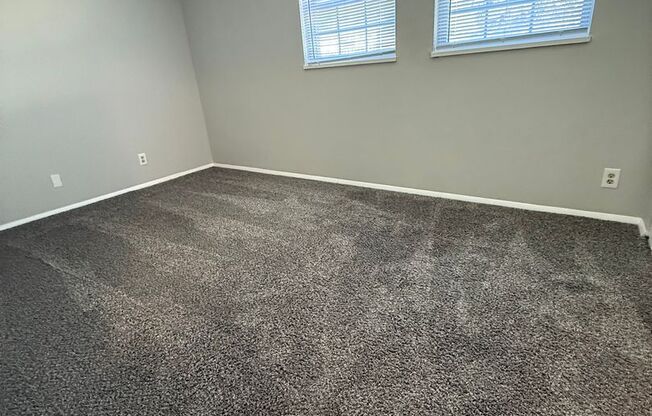 2 beds, 1.5 baths, $1,025, Unit LD4805