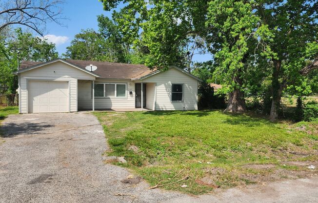 7637 Springdale