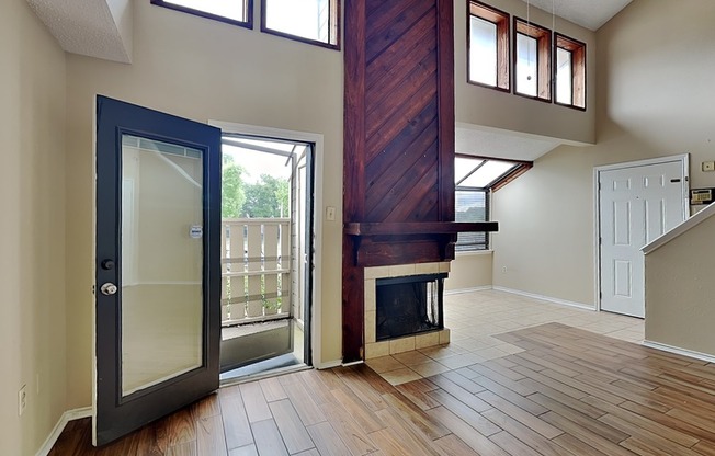 9600 Royal Lane