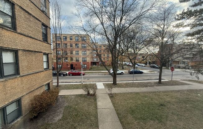 1 bed, 1 bath, $1,275, Unit 2954-1E