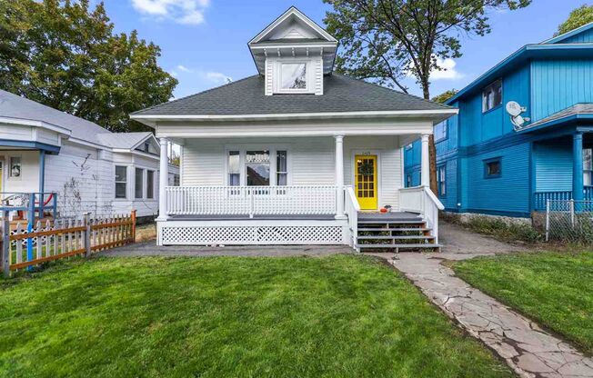 Charming home blocks from Kendall Yards