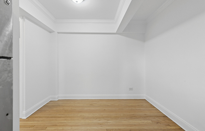 4501 BROADWAY