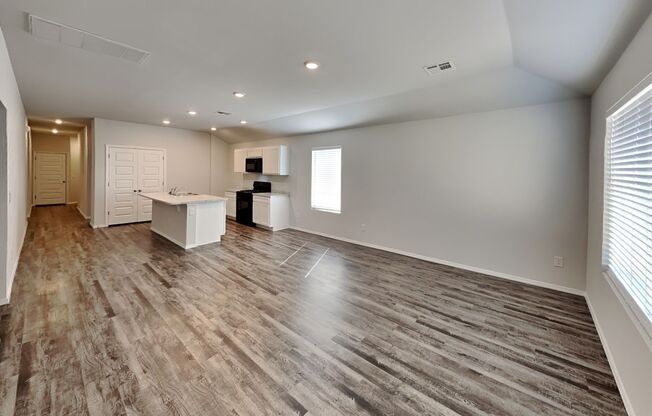 Brand New 4 Bedroom Home in Yukon