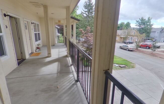 2 beds, 1.5 baths, $1,650, Unit 2