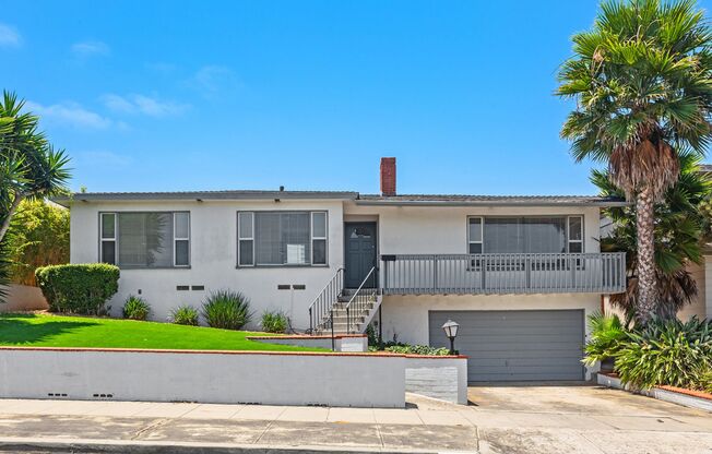 Large Home, Point Loma 4 Bed/ 3 Bath