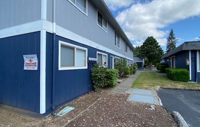 2 beds, 1 bath, 750 sqft, $1,625