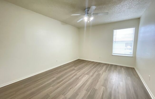 2 beds, 2 baths, 900 sqft, $1,099, Unit LAW7-201