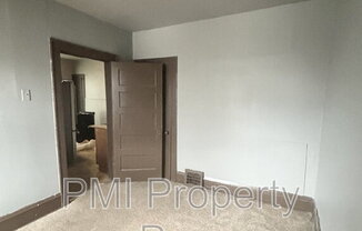 2530 N 37 ST