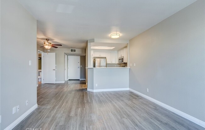 4500 Laurel Canyon Blvd