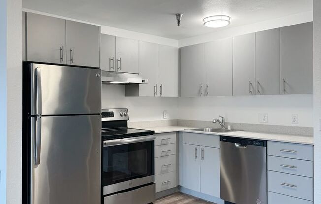 1 bed, 1 bath, 636 sqft, $1,695, Unit 227